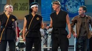 Cena da série cobra kai