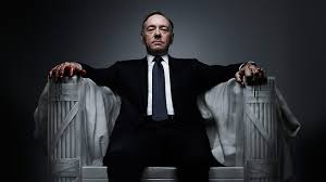 10 Maiores Ditadores das Séries: Líderes Tirânicos que Aterrorizaram a Tela 4 Frank-Underwood