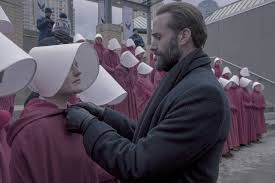 10 Maiores Ditadores das Séries: Líderes Tirânicos que Aterrorizaram a Tela 11 Fred-Waterford