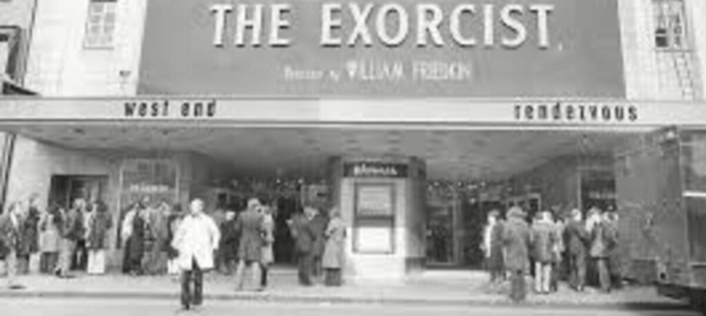 A Ordem Cronológica Definitiva para Maratonar a Franquia "O Exorcista" 10 o-exorcista-1973