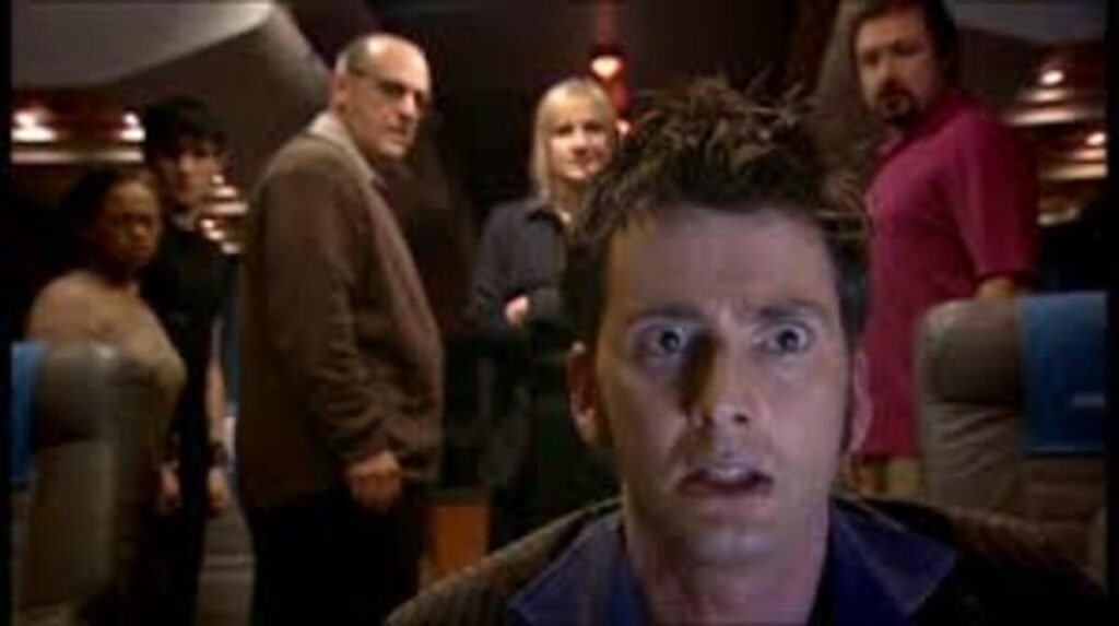 Os 10 Melhores Bottle Episodes da TV: Quando Menos é Mais nas Séries (Guia 2026) 6 Doctor Who – “Midnight”