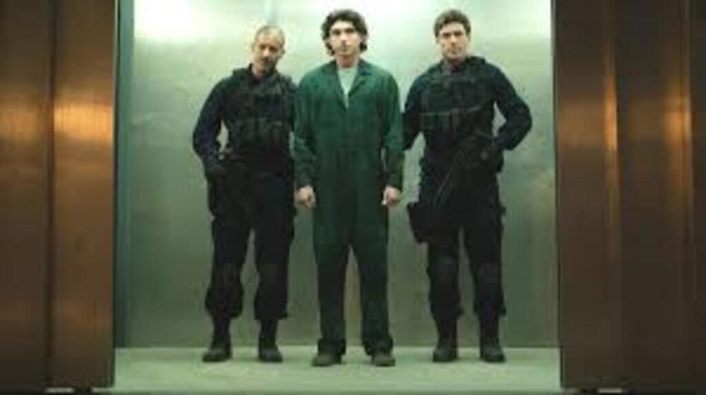 Cena da 2ª temporada de Paradise